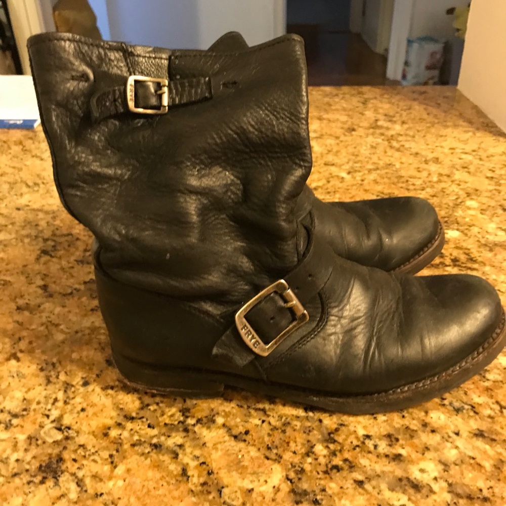 Frye women’s size 7 Veronica boots